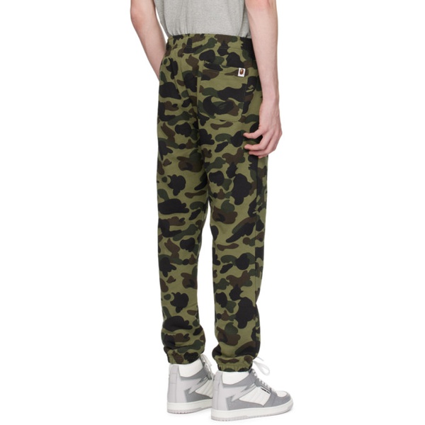  베이프 BAPE Green 1st Camo Shark Sweatpants 241546M190002