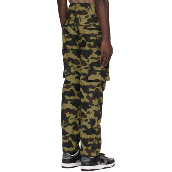  베이프 BAPE Green 1st Camo Cargo Pants 241546M188001