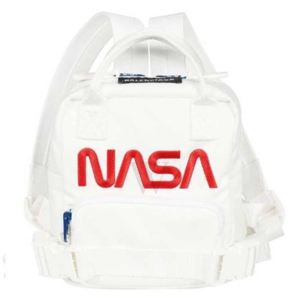 발렌시아가 발렌시아가 Balenciaga White Backpack 659142 2VZ8I 9000