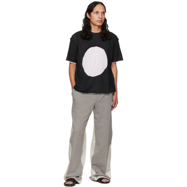  Edward Cuming SSENSE Exclusive Black & White Circle Window T-Shirt 222470M213004