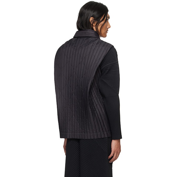  HOMME PLISSEE 이세이 미야케 ISSEY MIYAKE Black Padded Pleats Vest 241729M185002