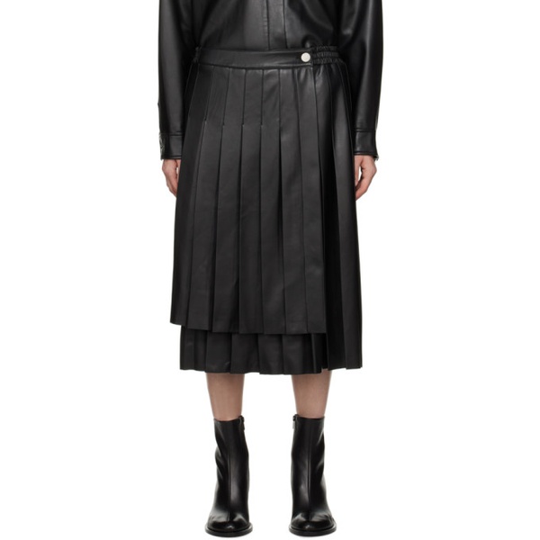  한 코펜하겐 Han Kjobenhavn Black Pleated Faux-Leather Midi Skirt 231827F092001