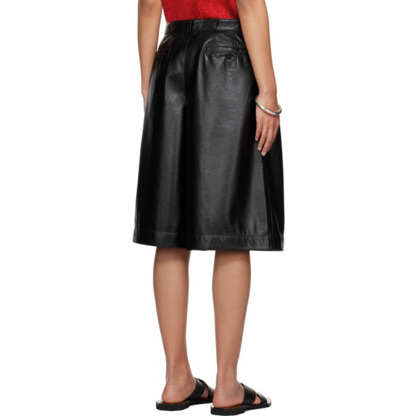  LUU DAN Black Pleated Faux-Leather Shorts 232331F088000