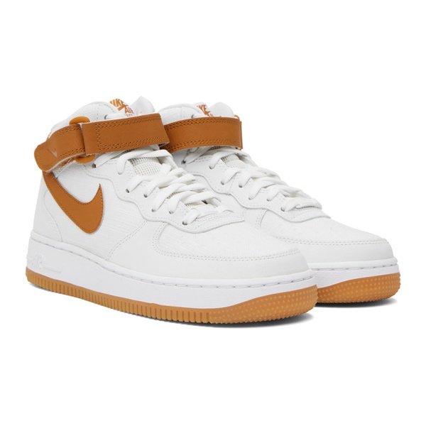 나이키 Nike White & Tan Air Force 1 07 Sneakers 232011F127001