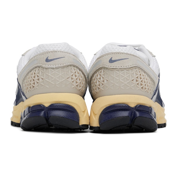 나이키 Nike White & Navy Zoom Vomero 5 Sneakers 242011M237013
