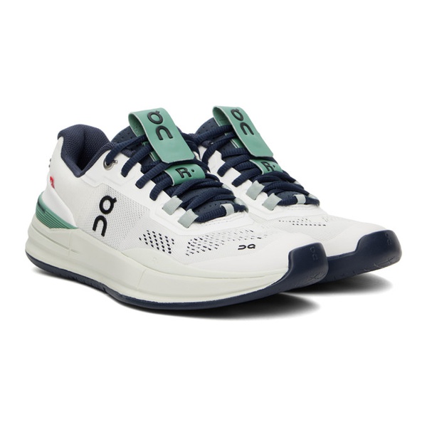  On White & Navy THE ROGER Pro Sneakers 242585F128003