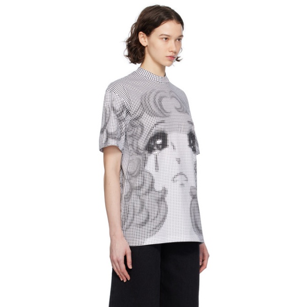  푸시버튼 Pushbutton Black & White Pixel Crying Girl T-Shirt 241252F110045