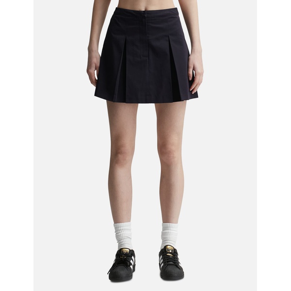  스포티 앤 리치 Sporty & Rich Serif Logo Box Pleat Skirt 902895