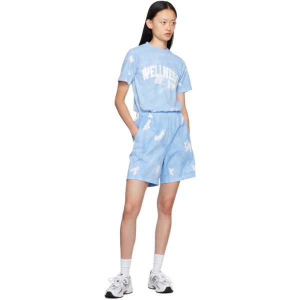  스포티 앤 리치 Sporty & Rich Blue Serif Shorts 232446F088007