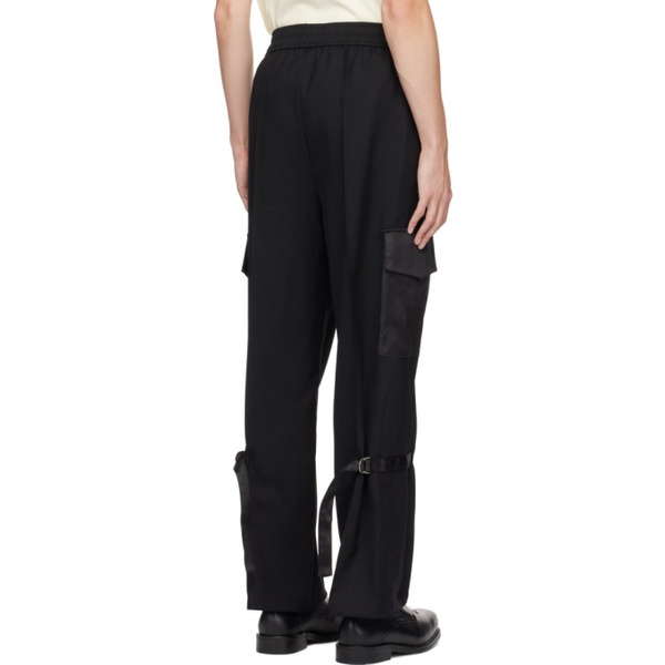  The World Is Your Oyster Black Cinched Cargo Pants 232865M188000