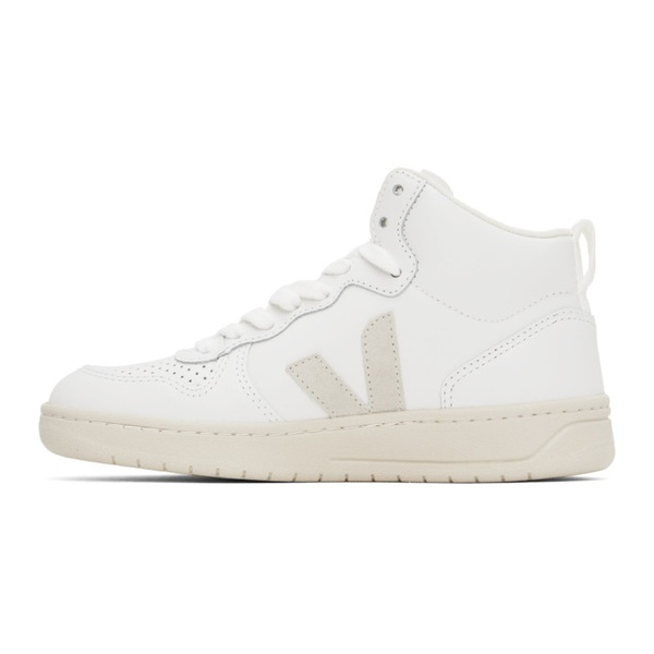  베자 VEJA White V-15 Leather Sneakers 241610F127001