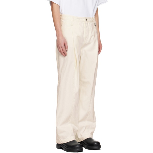  우영미 WOOYOUNGMI White One-Tuck Curved Jeans 241704M186006